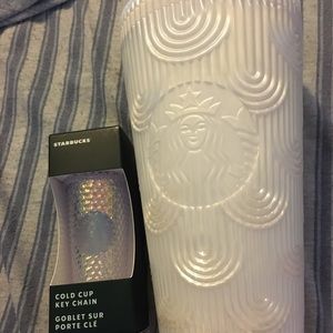 16oz mermaid tail cup and keychain new with tags